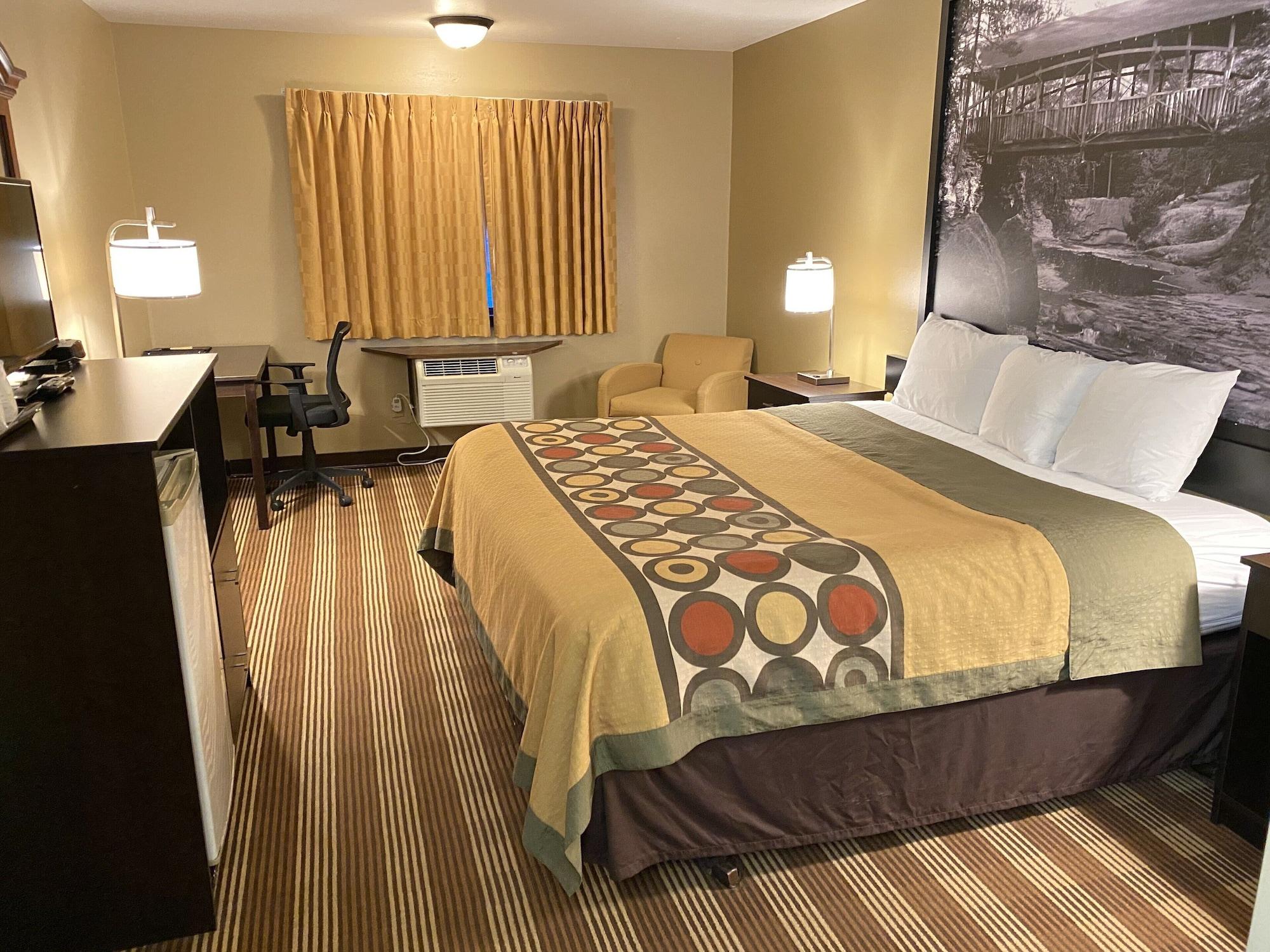 Super 8 By Wyndham Eau Claire Wi Hotell Exteriör bild