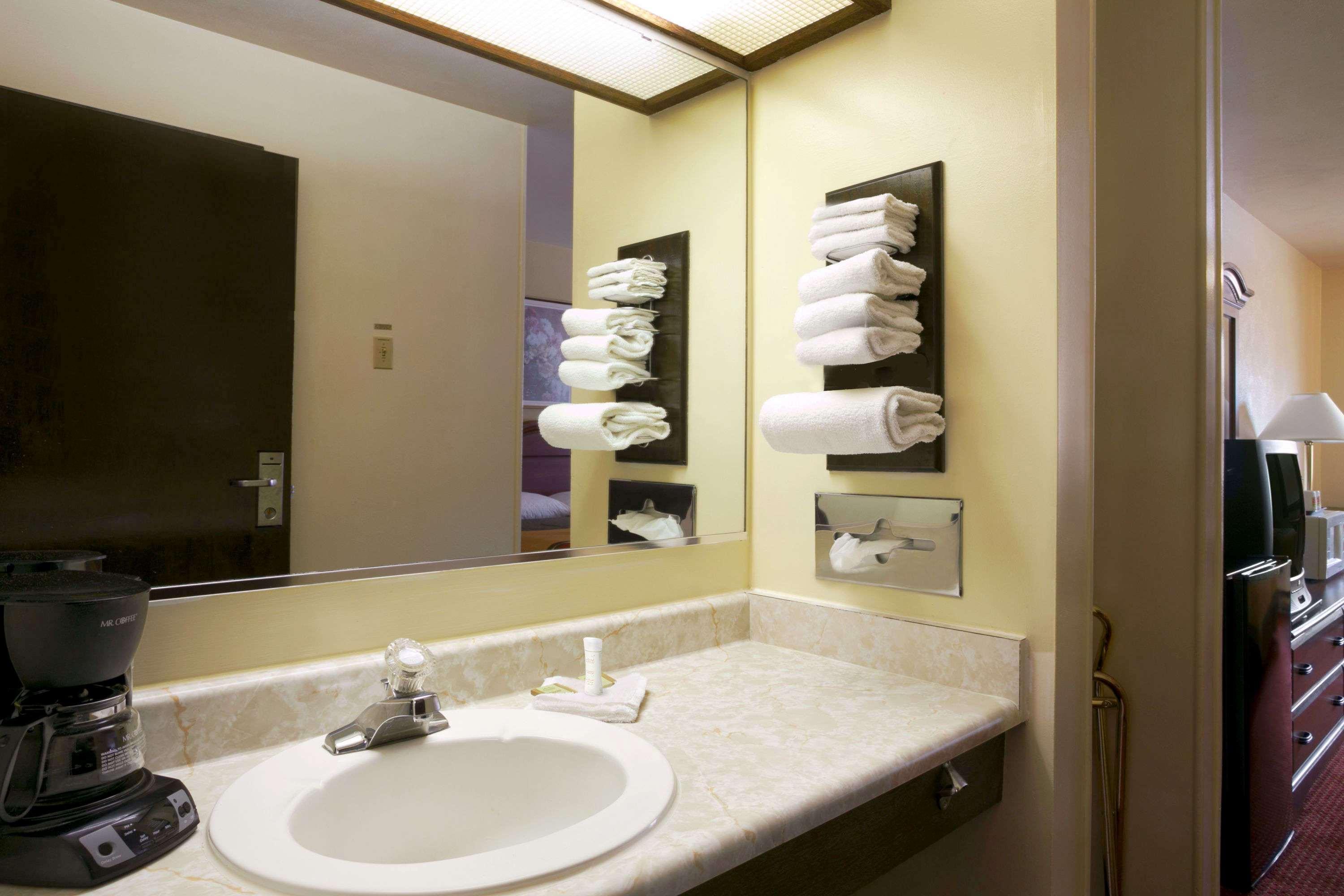 Super 8 By Wyndham Eau Claire Wi Hotell Exteriör bild